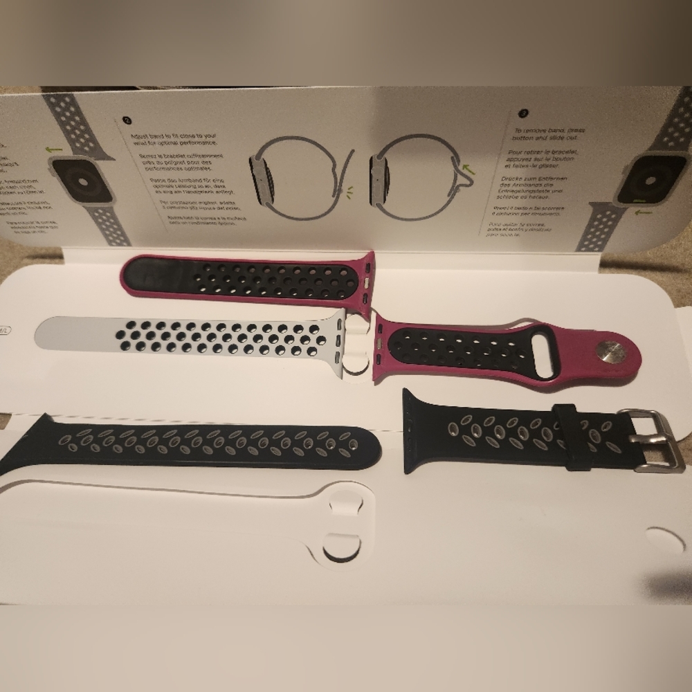 Apple Nike series 5 watch with gps - Picture 4 of 5
